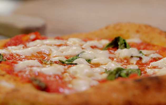 This Deep-Fried Pizza Will Totally Change the Way You Think About Dough