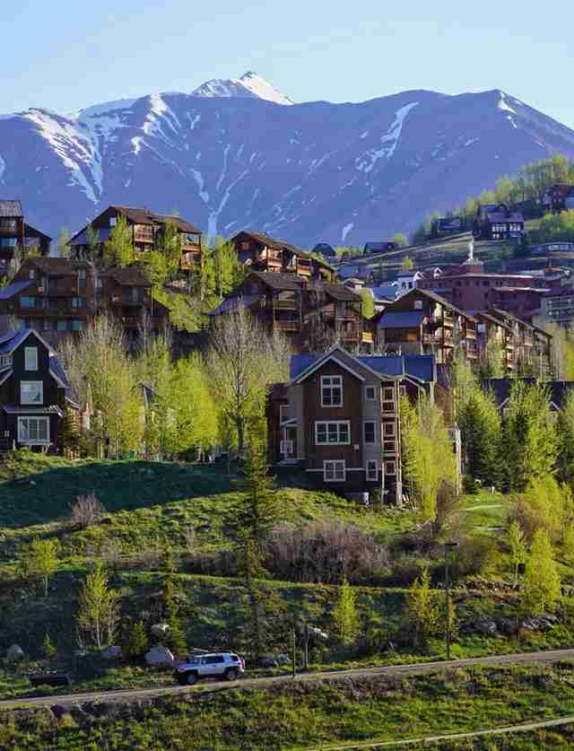 Best Colorado Mountain Towns To Visit Year Round - Thrillist