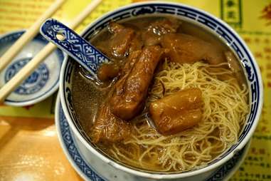 Mak's Noodle yao mein wheat soup pork tofu noodles bowl