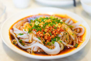 Sichuan Liangpi cold skin noodles noodle spicy chili chilies black vinegar hot oil