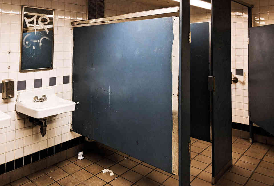 Nyc Subway Station Bathrooms In Manhattan Reviewed Thrillist