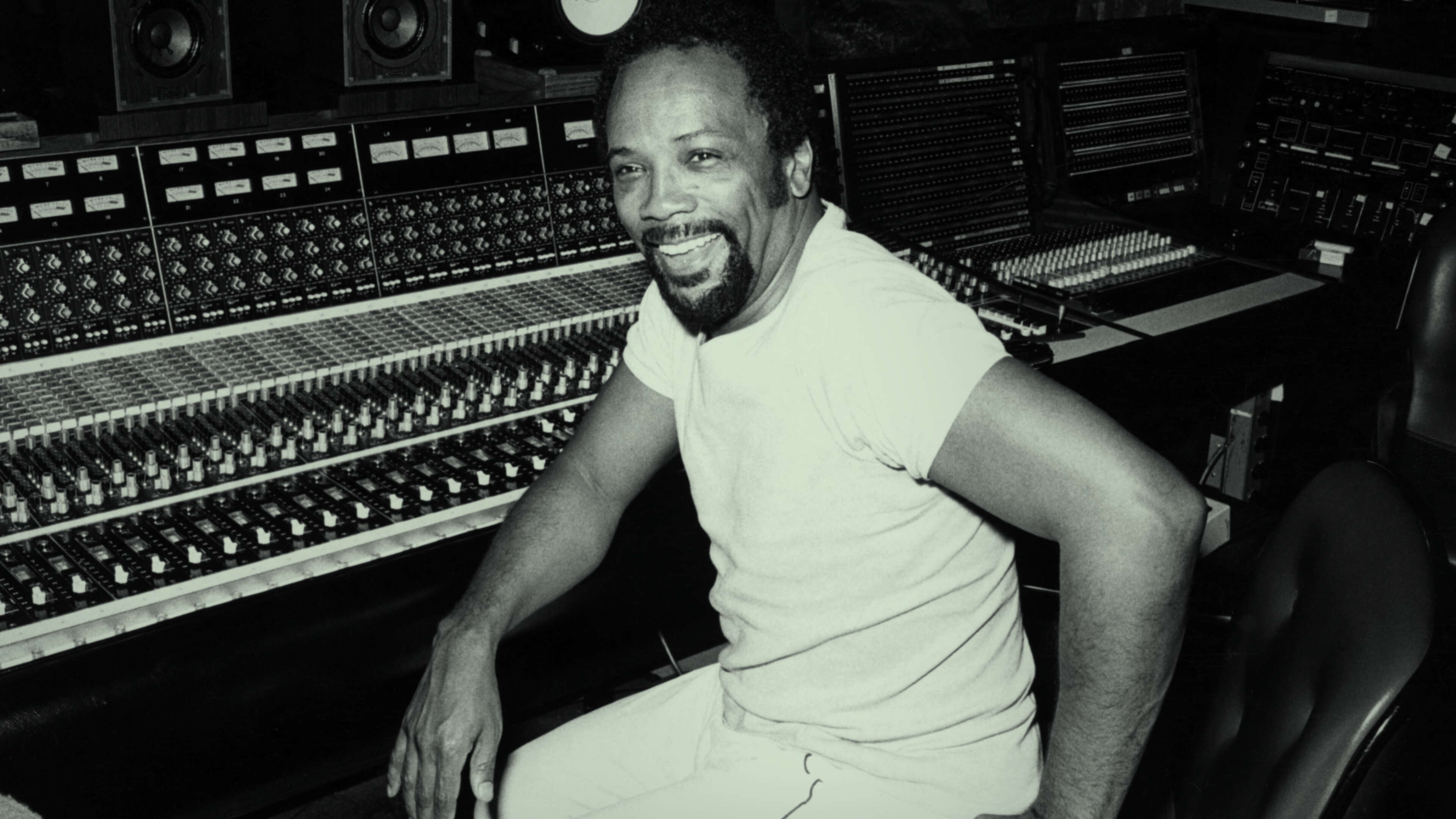 Quincy Netflix Documentary Review: New Movie Explores Quincy Jones ...