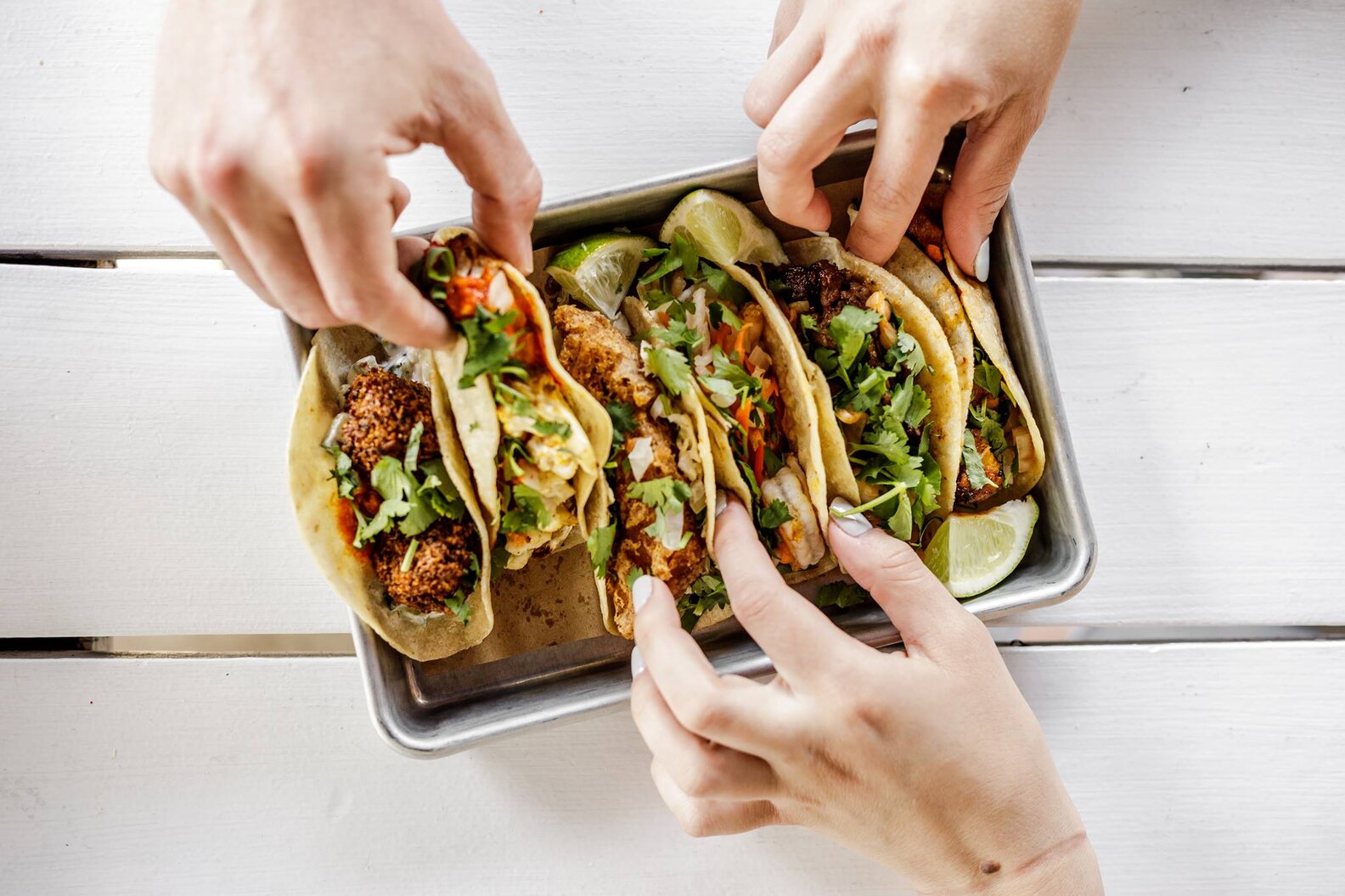 Mexican Restaurants Like Chipotle Mexican Chains Worth Trying Thrillist