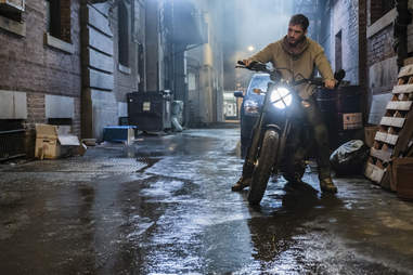 tom hardy motorcycle venom