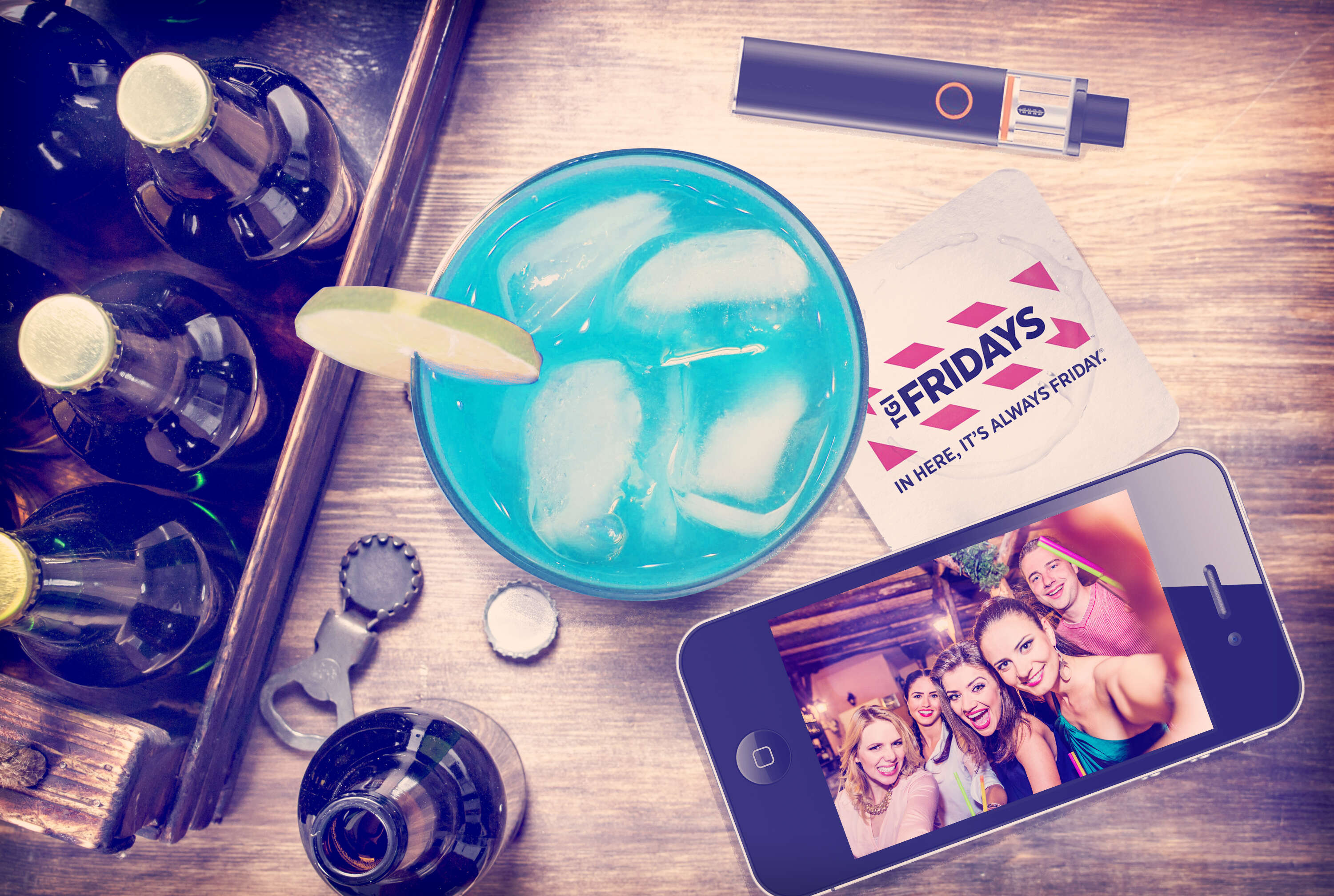 TGI Fridays table photo illustration