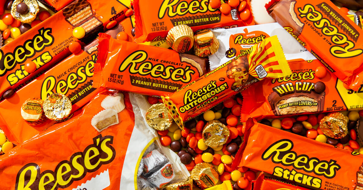 Hershey's Gold Peanuts & Pretzels Candy Bar Copycat Recipe