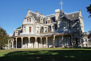 Lockwood-Mathews Mansions Museum