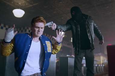 riverdale archie black hood