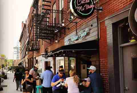 Best Lunch Spots in NYC: Top Places to Eat in New York Neighborhoods