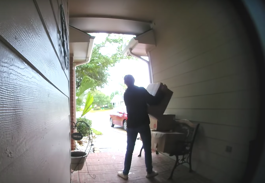 Homeowner Catches Package Thief With Doorbell Video Camera - Thrillist