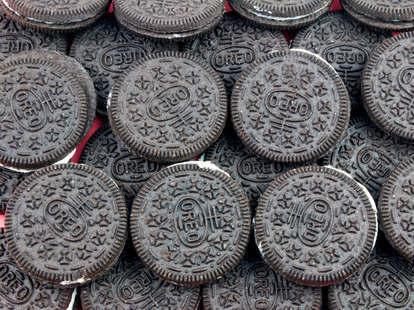 Oreo cookies cookie oreos what color thrillist