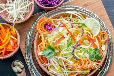 Som tam thai papaya salad