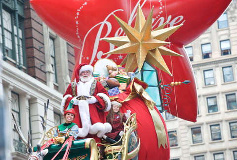 santa claus thanksgiving float