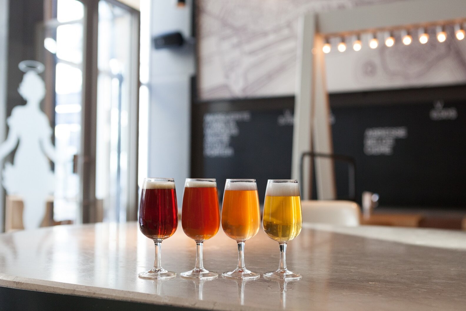 Best Beer Bars in Montreal to Drink at Right Now Thrillist
