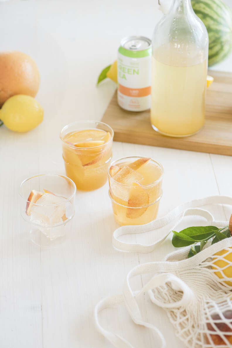 Orange LQD iced tea in glasses
