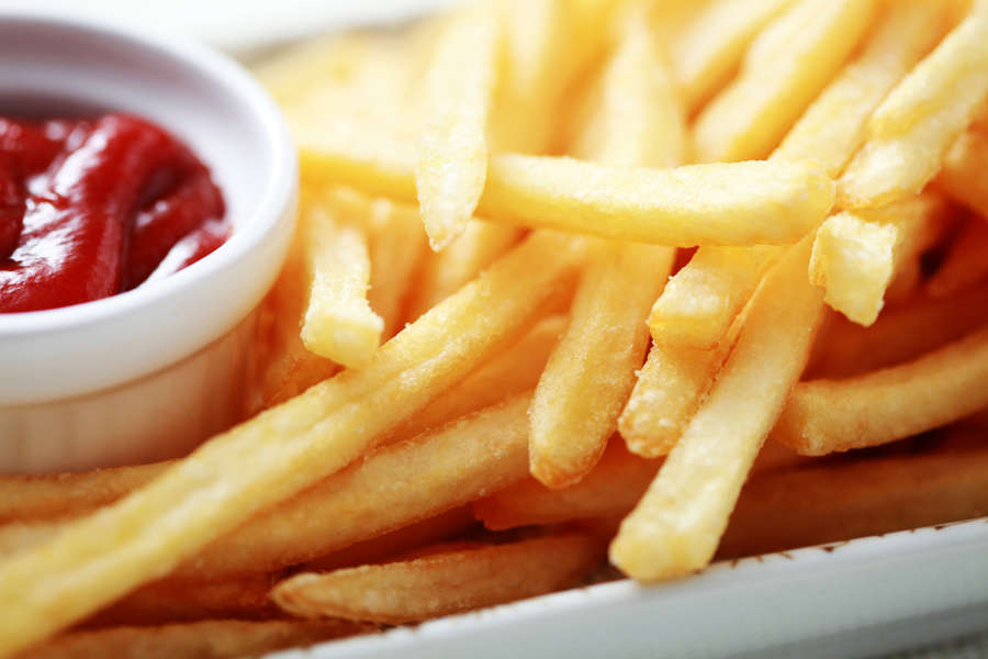 Harvard Professor Says French Fry Serving Size is 6 & Twitter is Pissed