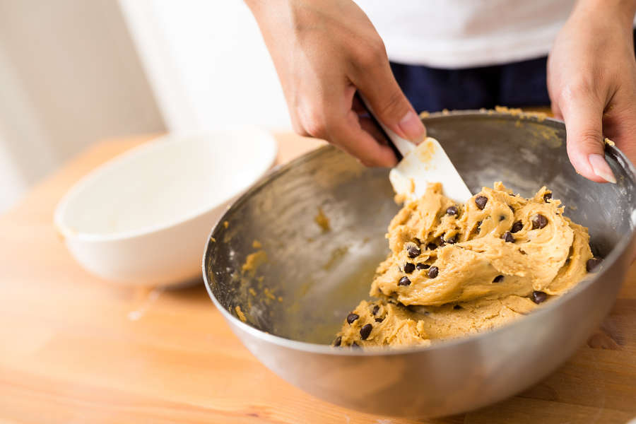 CDC Issues New Warning Against Eating Raw Cookie Dough Thrillist