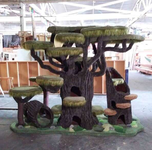 Custom top cat condo