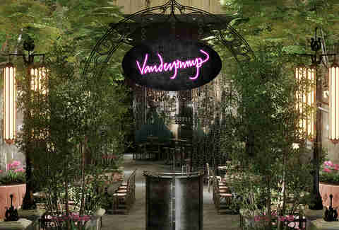 Vanderpump Cocktail Lounge