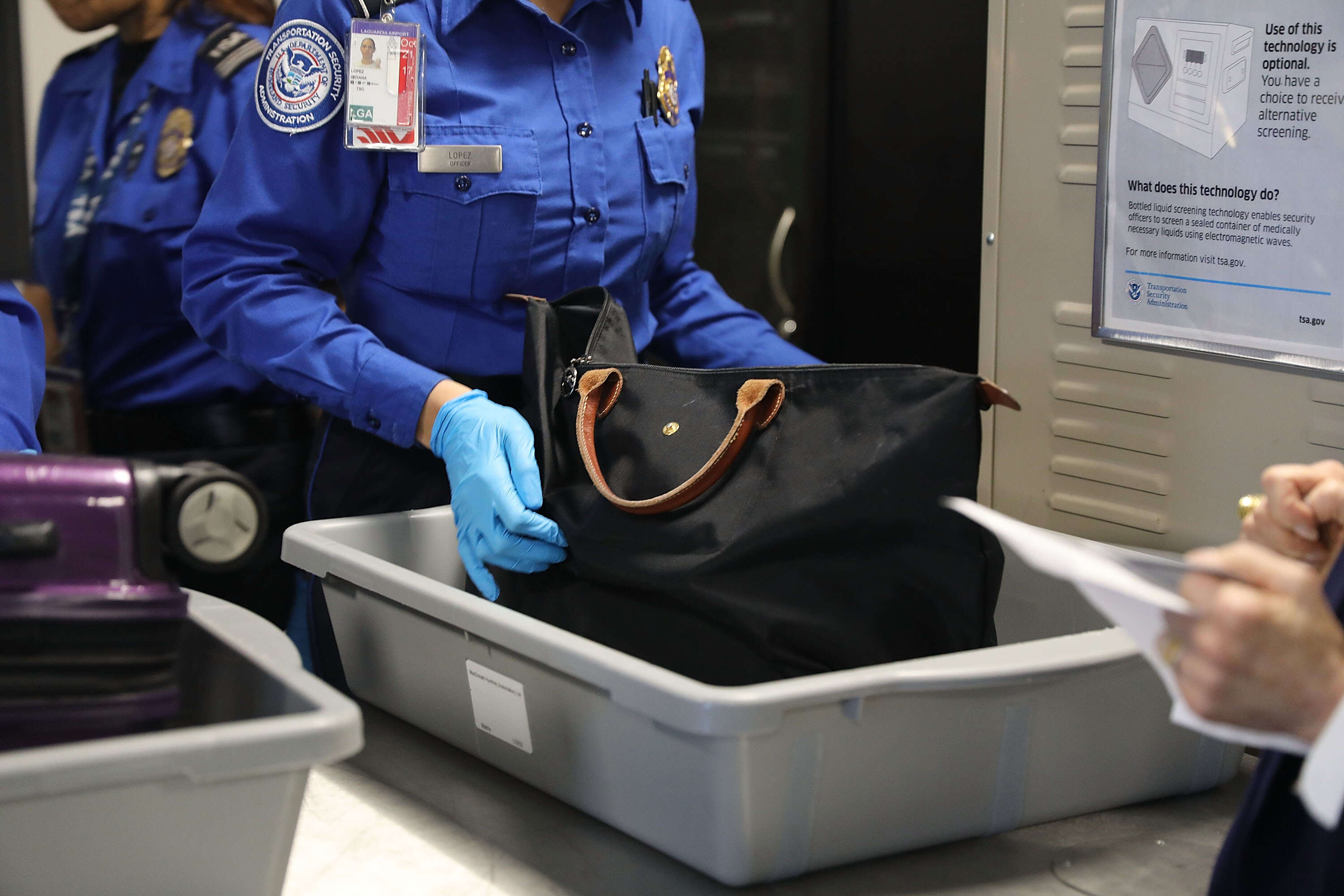 TSA Agents Are Calling Out Sick Because of the Government Shutdown -  Thrillist