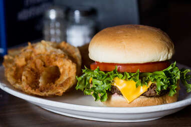 Dinker’s Bar and Grill