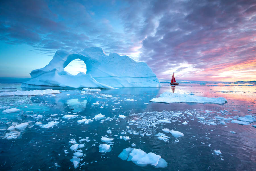 greenland tourism numbers