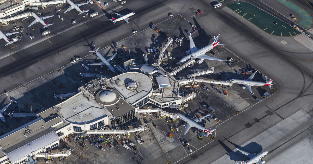 Hawaiian Airlines Flight Cancelled After Returning to Airport 3 Times