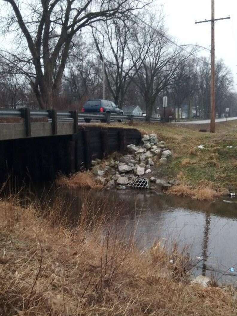 indiana puppy thrown from bridge