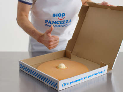 ihop pizza day