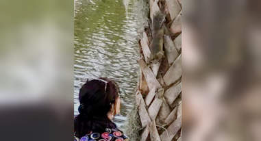 squirrel friend woman florida