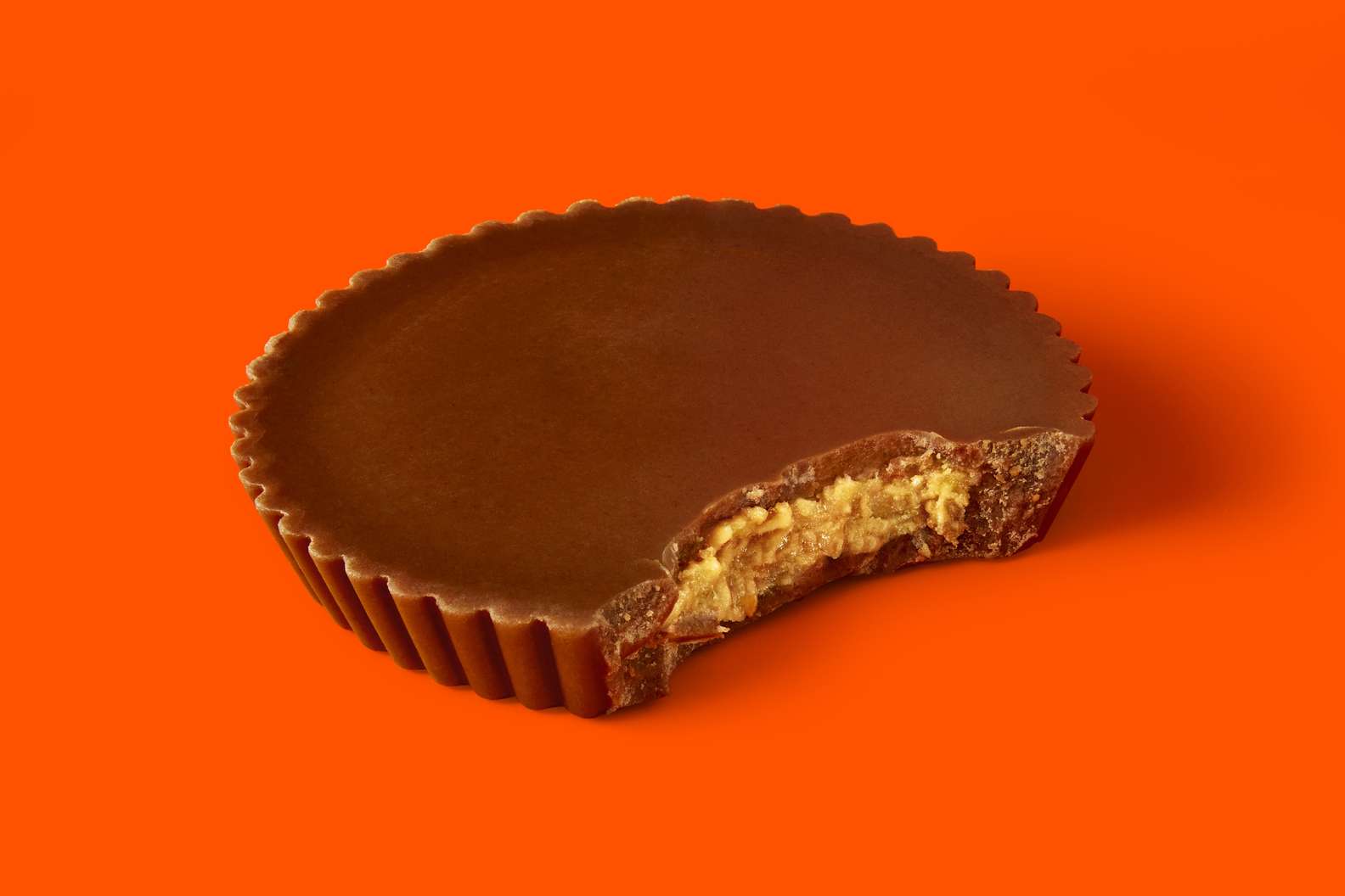 Reese's Thins Review: Are the Newest Peanut Butter Cups Any Good ...