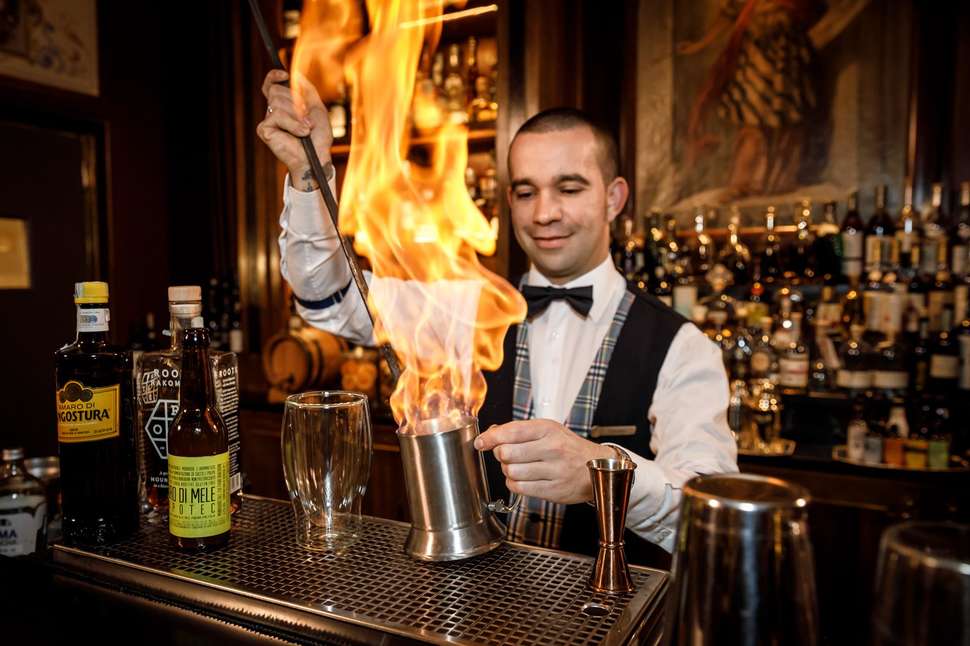 Best Pickup Bars In Miami Marcus Reid