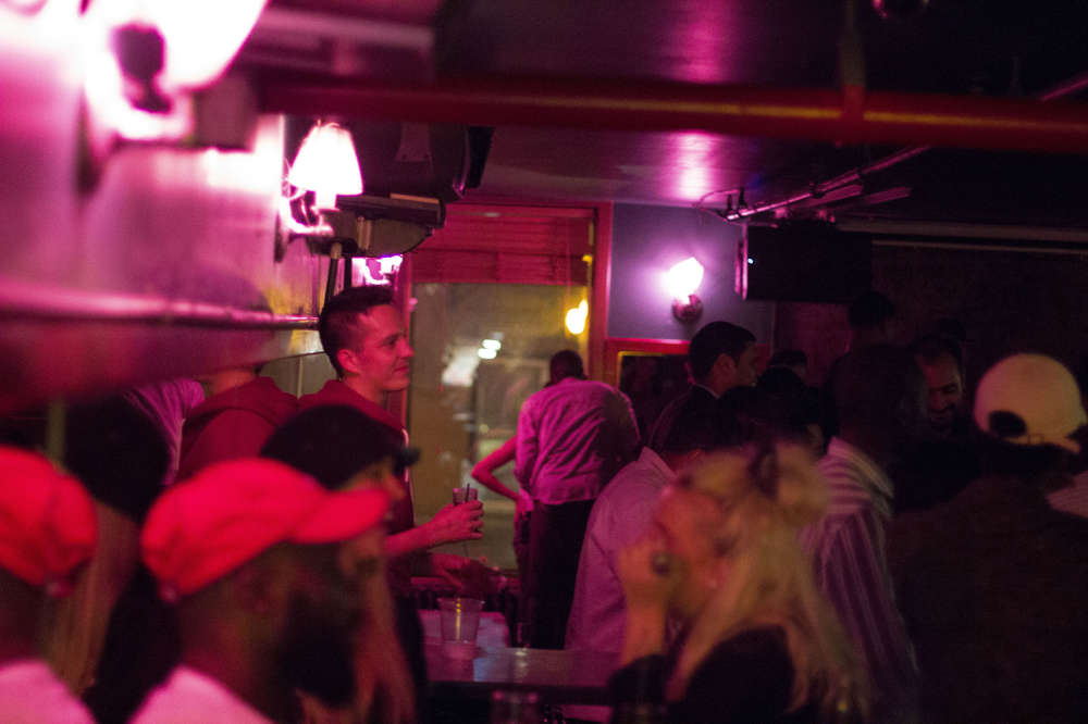 Best Singles Bars In Nyc Where To Meet People When You Re Single Thrillist