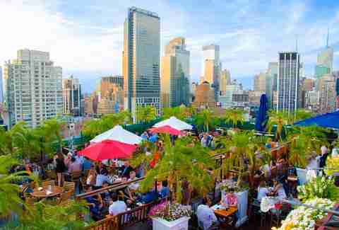 Best Rooftop Bars In Nyc Where To Drink Outside With A Great View