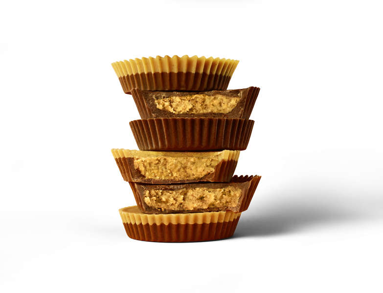 Reese's New Chocolate Lovers & Peanut Butter Lovers Cups Review - Thrillist