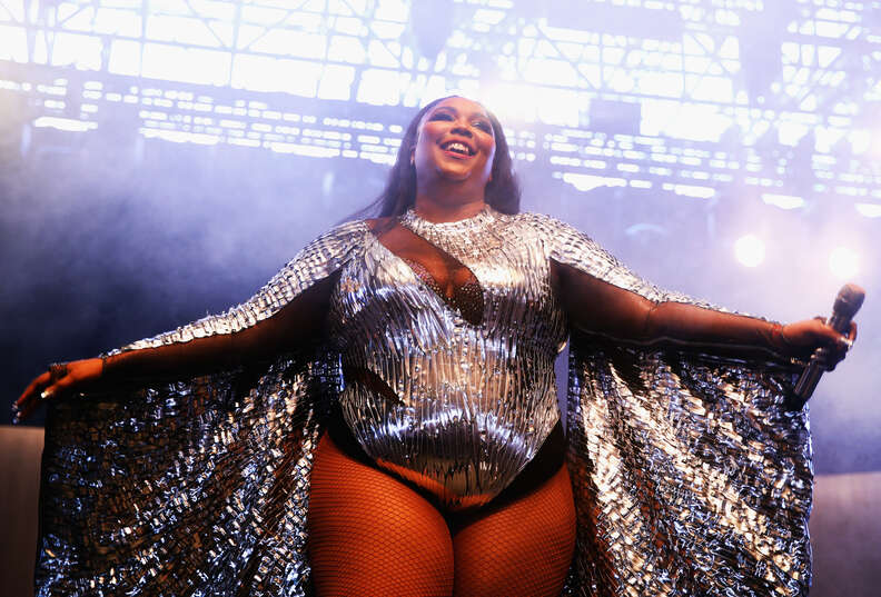 Lizzo apresenta Juice, Cuz I Love You, e Good As Hell no MTV