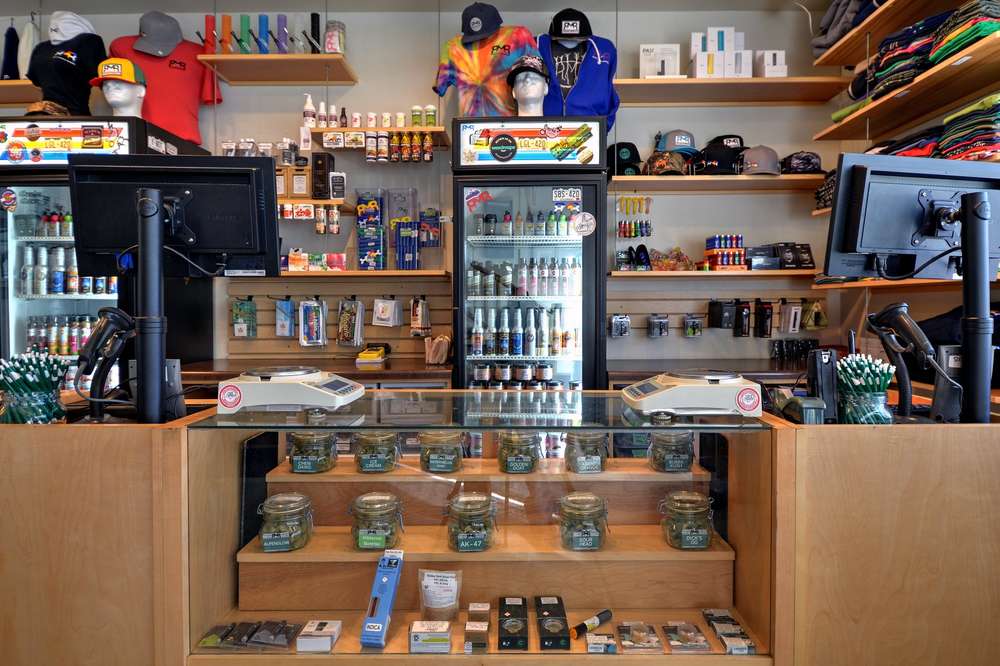 Best Recreational Marijuana Dispensaries In Colorado Where To Buy Legal Weed Thrillist