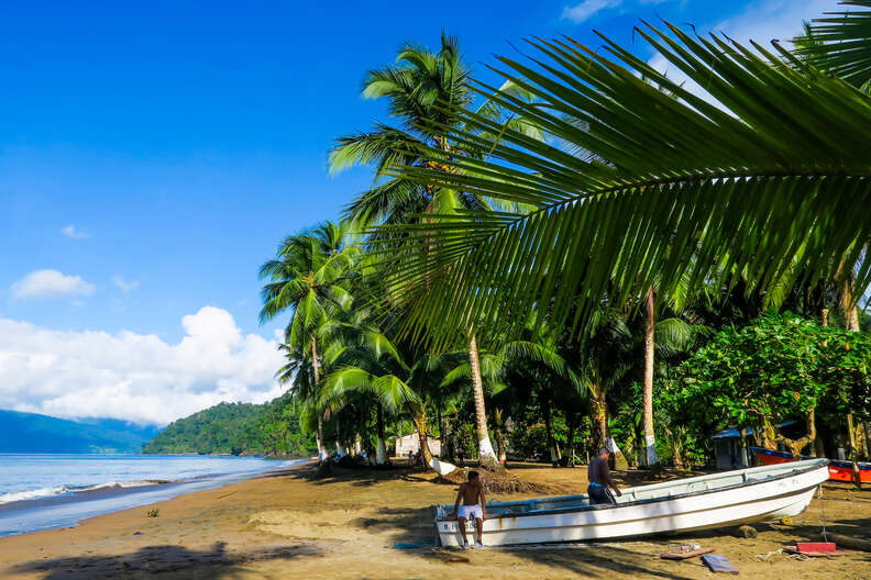Huina Beach