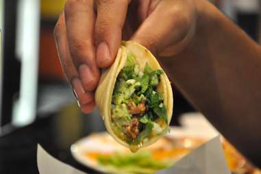 Best Tacos In Nyc Taco Trucks Restaurants And Taquerias To Eat At Thrillist