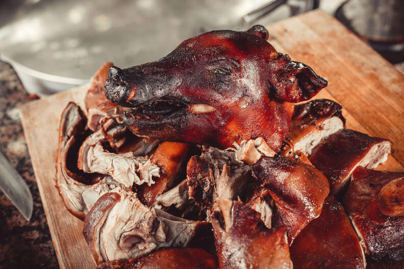 cooked pig's head