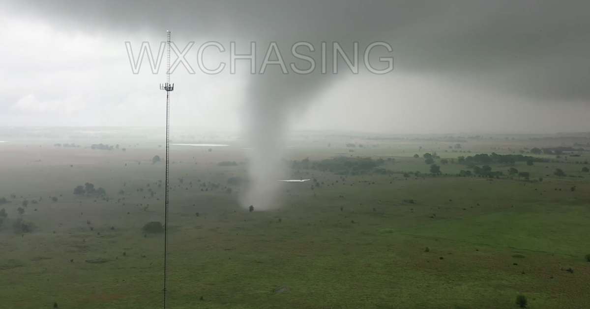 Storm Chaser Drone Follows Tornado and Captures Stunning Footage ...