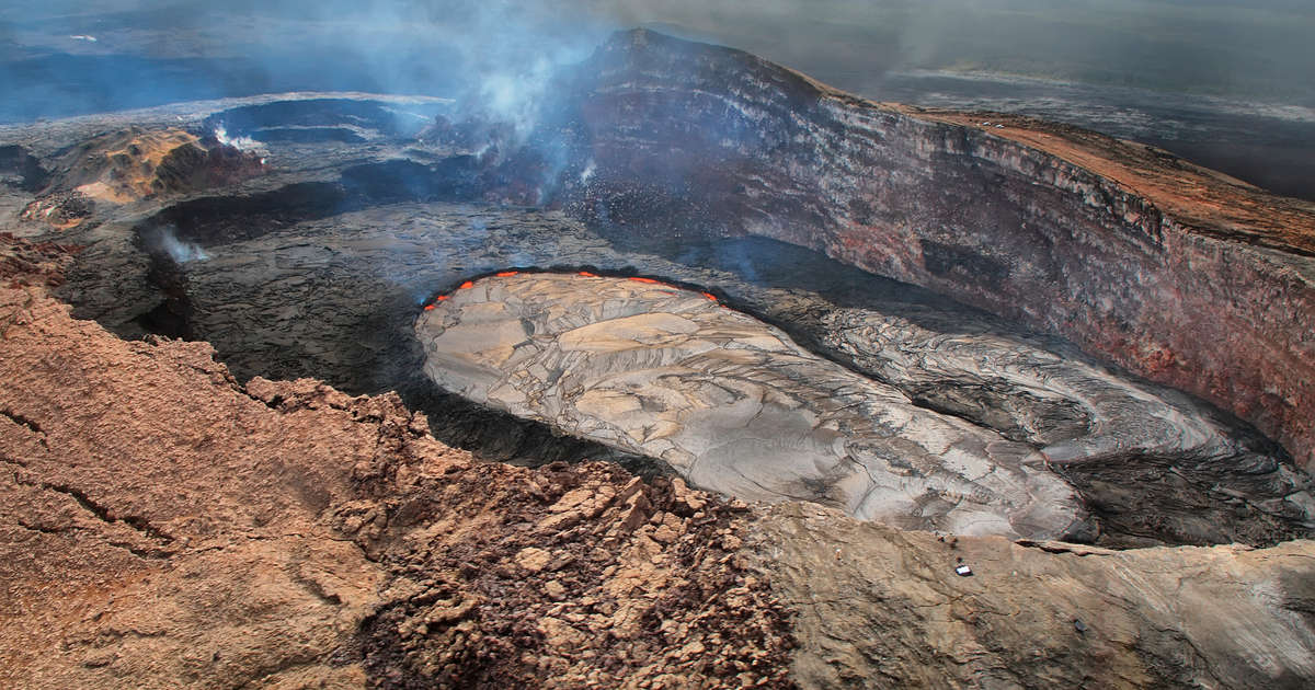 Man Falls 70 Feet Into Kilauea Volcano Caldera and Somehow Survives ...