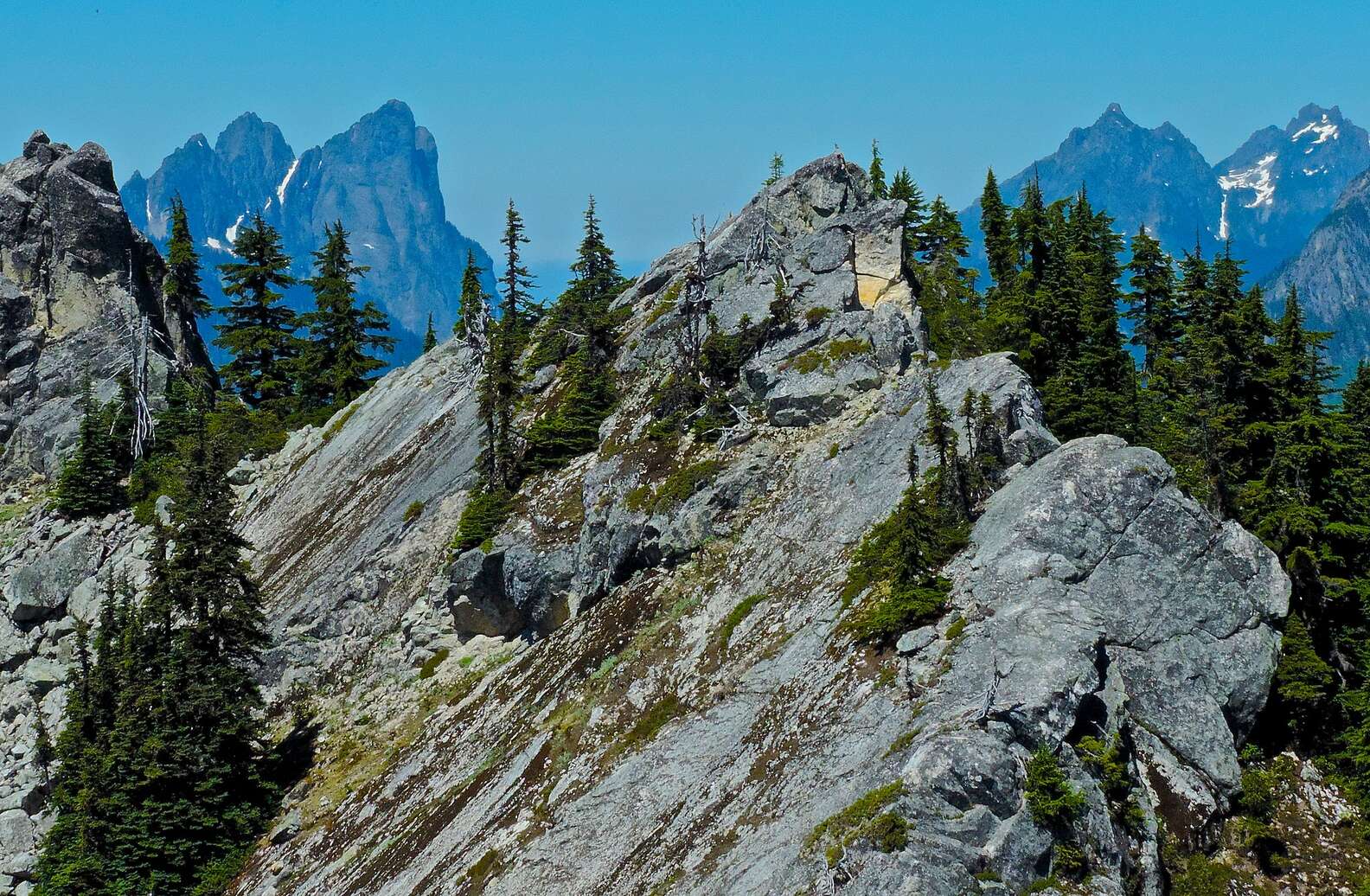 Best Seattle Hikes: Top Hiking Trails and Spots Near Seattle - Thrillist