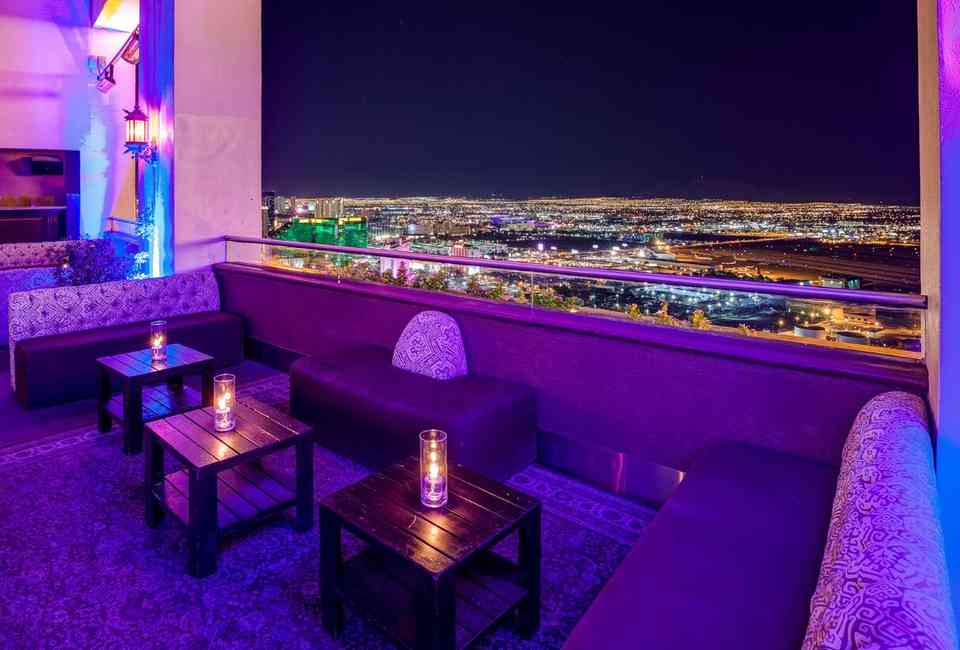 Best Rooftop Bars In Las Vegas Where To Drink With A Vegas