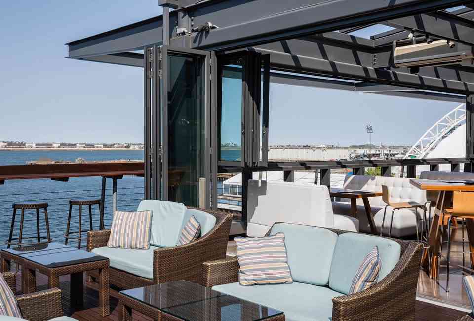 Best Rooftop Bars In Boston Places To Drink With A View