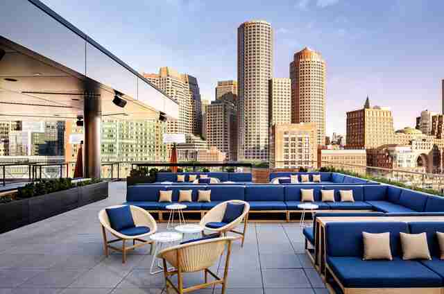 Best Rooftop Bars in Boston: Places to Drink With a View ...