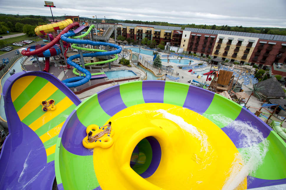 Best Water Parks In the USA That Are Fun for Everyone - Thrillist