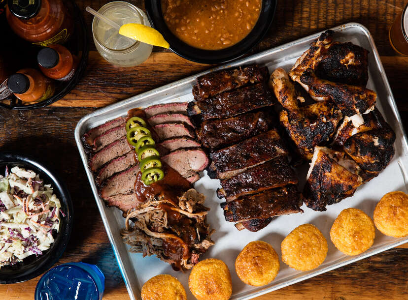 Heb geleerd Verzoekschrift ornament Best BBQ Chain Restaurants You Should Try Right Now - Thrillist