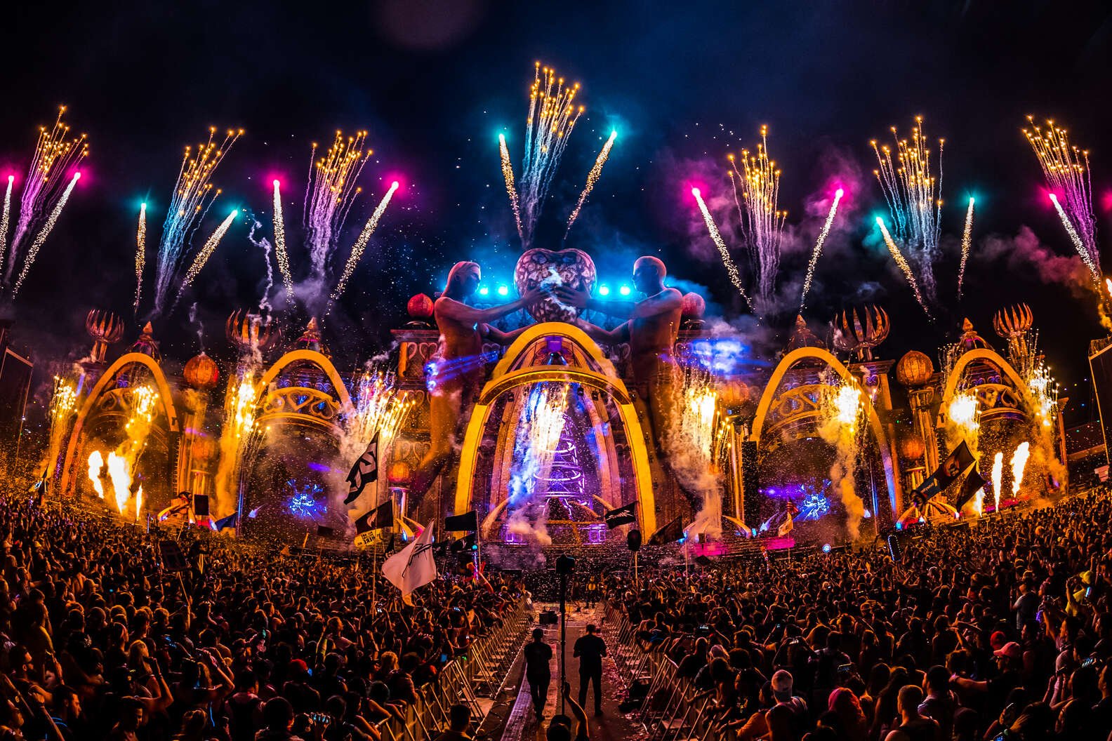 Electric Daisy Carnival Las Vegas 2019: Lineup, Dates & Tips for EDC ...