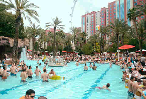 Bottomless Girls On Nude Beach - Best Las Vegas Pool Parties 2019: Dayclubs to Cool Off at ...
